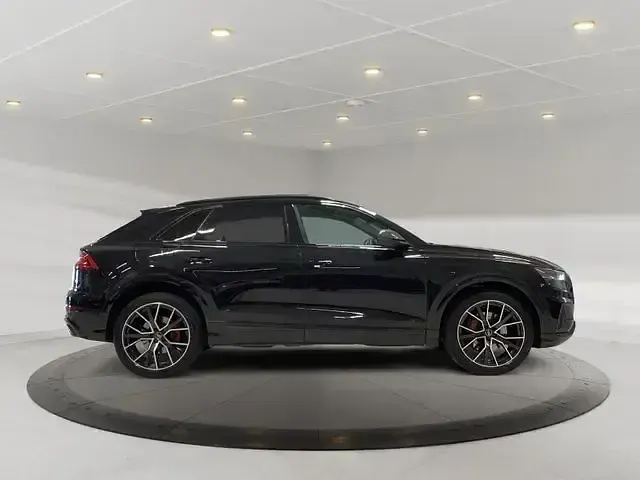 Gebraucht Audi Q8 Competition 286 PS (210 kW) 2023 Schwarz SUV