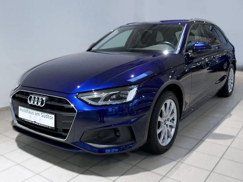 Gebraucht Audi A4 Design 163 PS (119 kW) 2023 Navarrablau metallic (metallic) Kombi