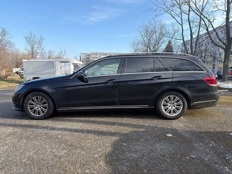 Gebraucht Mercedes E200 136 PS (100 kW) 2016 Schwarz Limousine