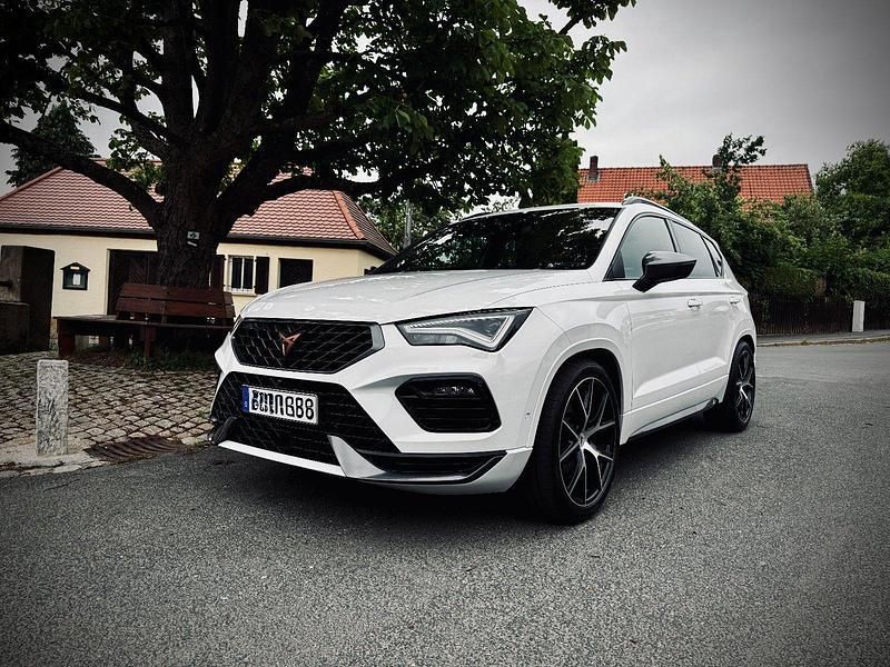 Weiß Gebraucht 2021 Cupra Ateca SUV | 33.900 € (Etwas zu teuer) - Bild 1/4