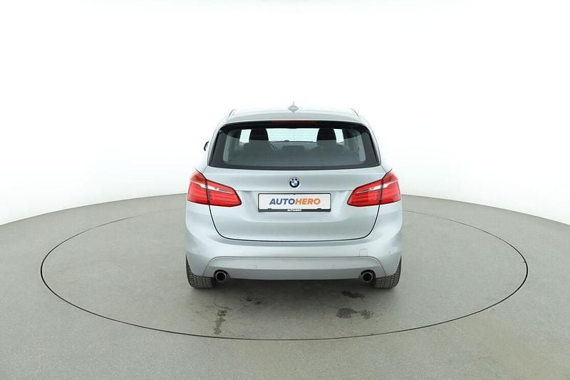 Gebraucht BMW 220 Active Tourer Advantage 192 PS (141 kW) 2016 Grau Van / Kleinbus