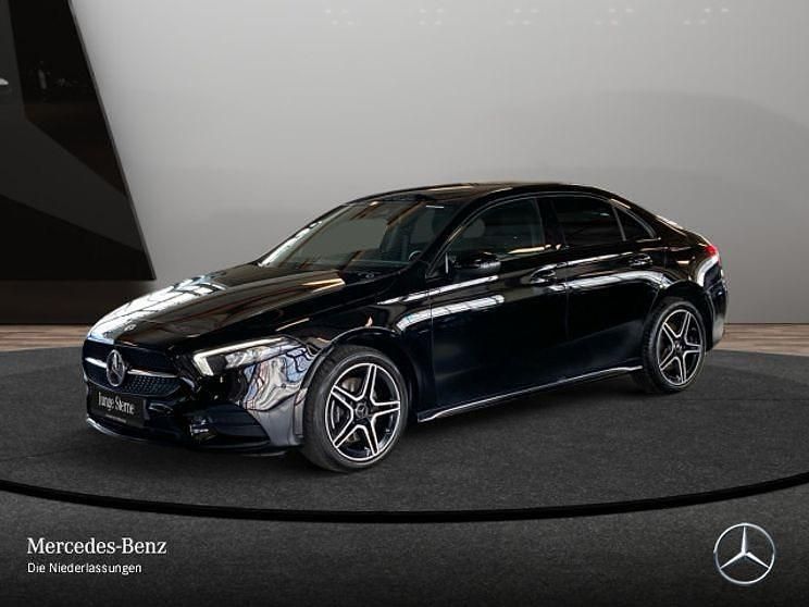Gebraucht Mercedes A250 AMG line 218 PS (160 kW) 2021 Schwarz Limousine