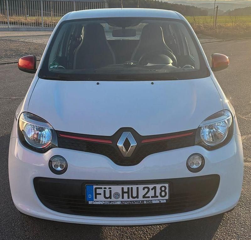 Gebraucht Renault Twingo Dynamique 69 PS (50 kW) 2015 Weiß Kleinwagen