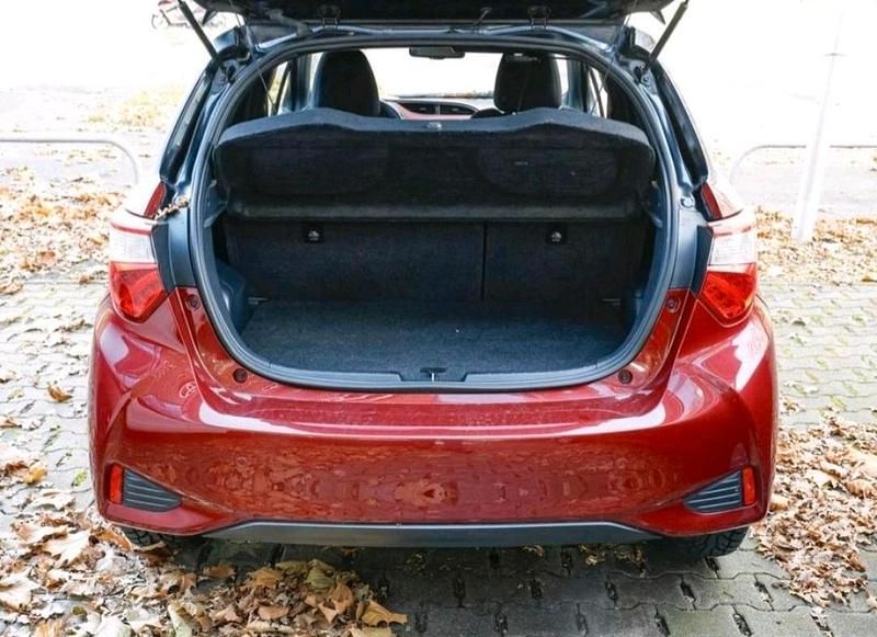 Gebraucht Toyota Yaris Hybrid 61 PS (44 kW) 2017 Kleinwagen