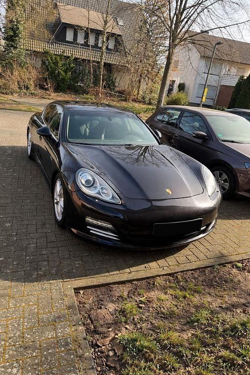 Gebraucht Porsche Panamera 4S 400 PS (294 kW) 2011 Schwarz Limousine