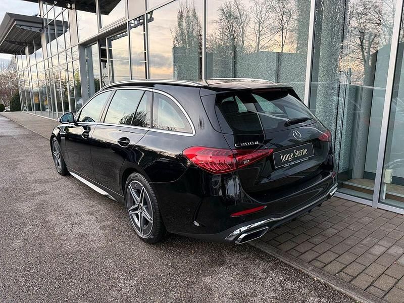 Gebraucht Mercedes C300 AMG 265 PS (194 kW) 2025 Schwarz Limousine