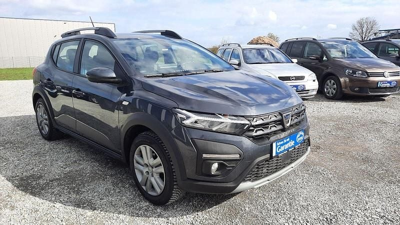 Gebraucht Dacia Sandero Stepway 91 PS (66 kW) 2022 Grau Kleinwagen