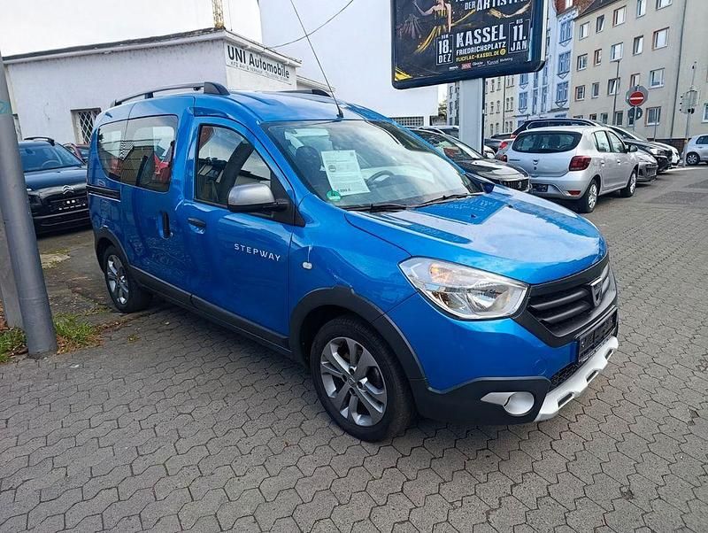 Gebraucht Dacia Dokker Stepway 116 PS (85 kW) 2015 Blau Van / Kleinbus