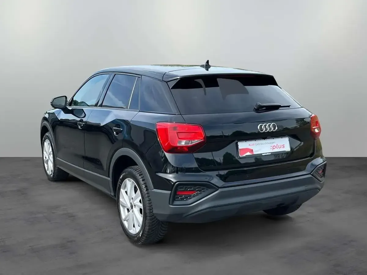 Gebraucht Audi Q2 Advanced 150 PS (110 kW) 2022 Mythosschwarz metallic SUV
