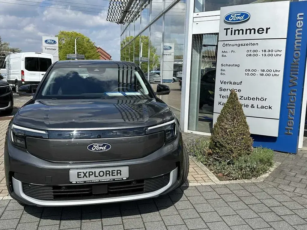 Neu Ford Explorer Premium 210 kW (286 PS) 2026 Magnetic grau metallic SUV