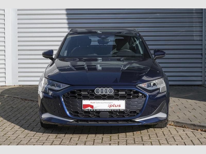 Gebraucht Audi A3 Advanced Plus 116 PS (85 kW) 2025 Navarrablau metallic
