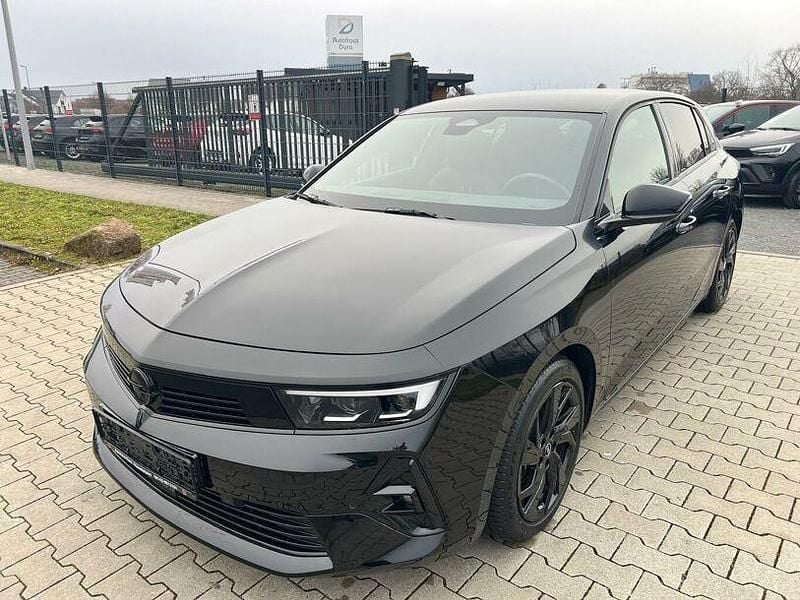 Gebraucht Opel Astra 131 PS (96 kW) 2024 Schwarz Limousine