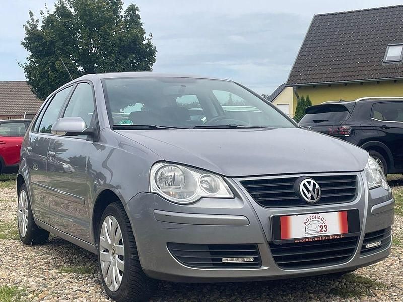 Grau Gebraucht 2007 VW Polo Goal Limousine | 3.599 € (Fairer Preis) - Bild 1/4