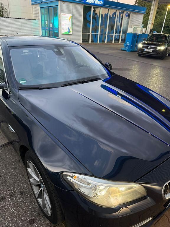 Blau Gebraucht 2015 BMW 535 Sport Line Limousine | 15.400 € (Fairer Preis) - Bild 1/4