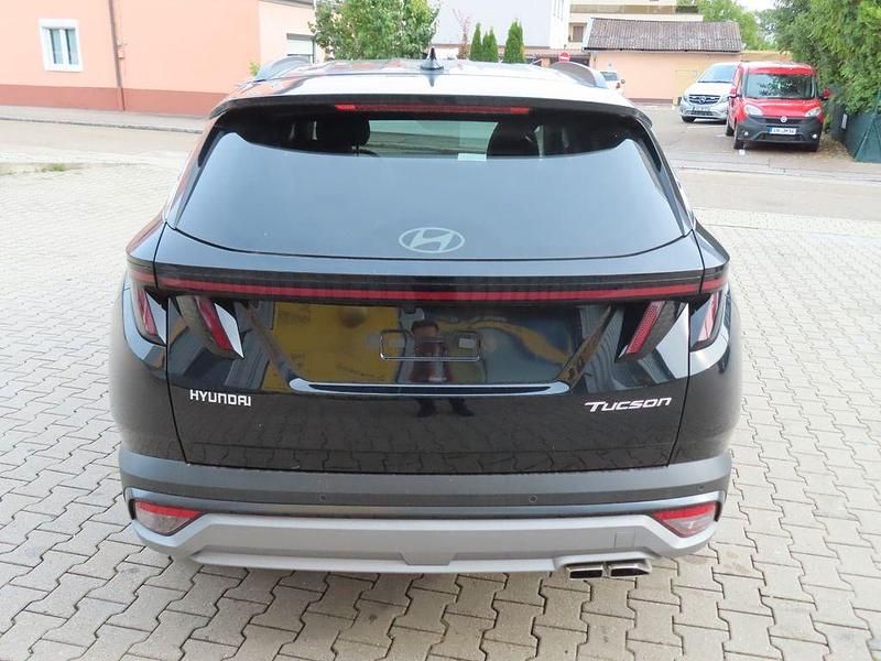 Neu Hyundai Tucson Trend 160 PS (117 kW) 2025 Abyss black SUV
