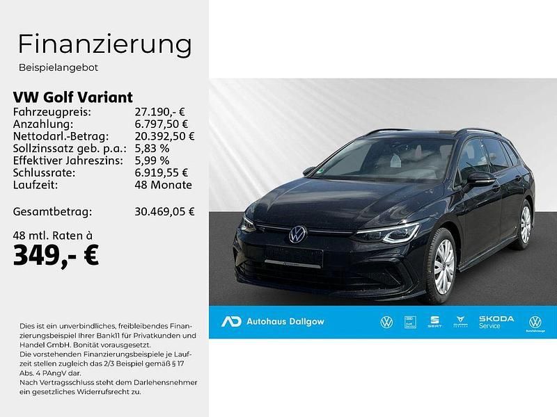 Gebraucht VW Golf VIII R-line 131 PS (96 kW) 2024 Deep black perleffekt Kombi