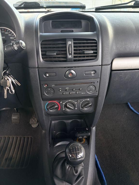 Gebraucht Renault Clio II Authentique 75 PS (55 kW) 2002 Blau Limousine