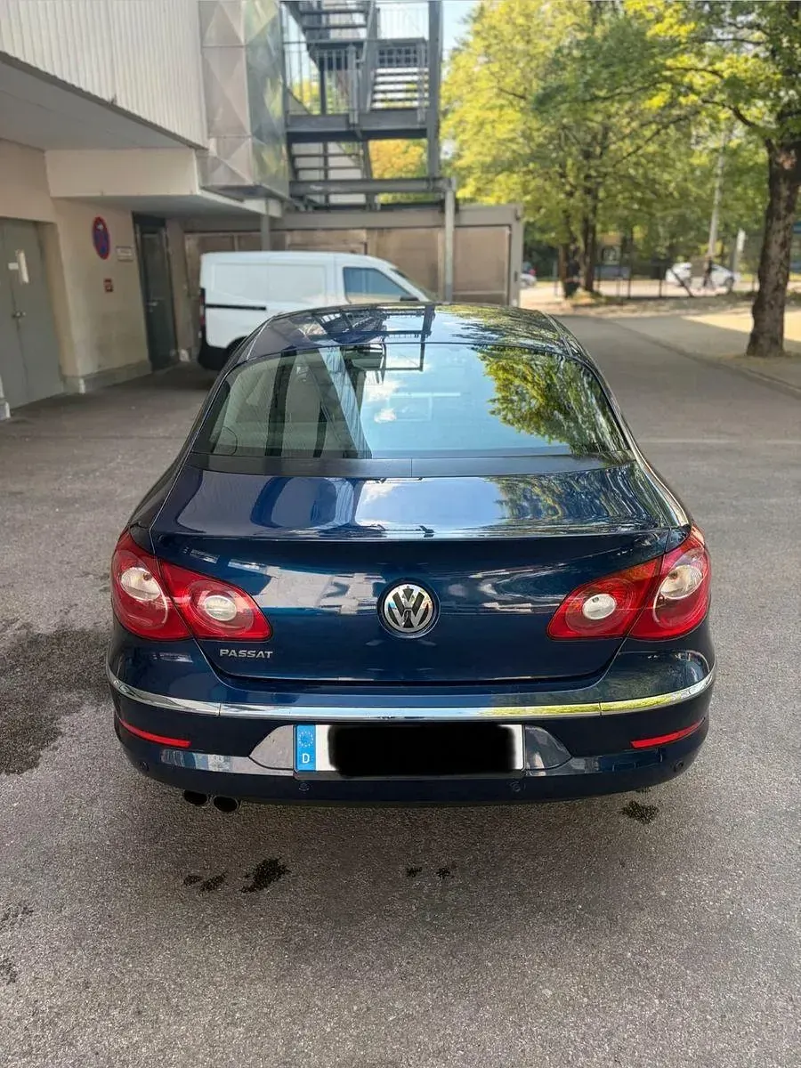 Usata VW Passat 160 CV (117 kW) 2008 Blu Coupé