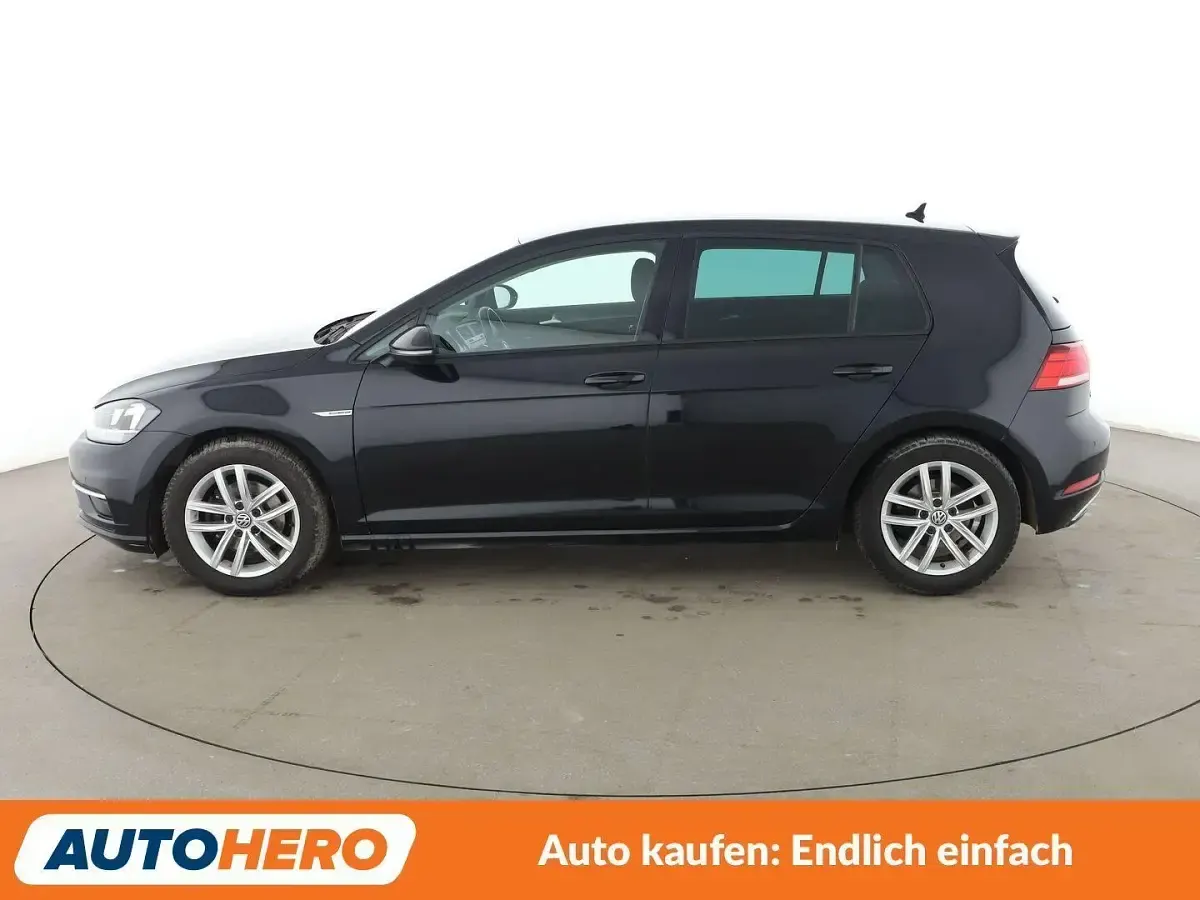 Gebraucht VW Golf VII Advance 131 PS (96 kW) 2019 Schwarz Limousine