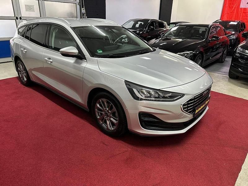 Gebraucht Ford Focus Titanium X 116 PS (85 kW) 2023 Silber Limousine