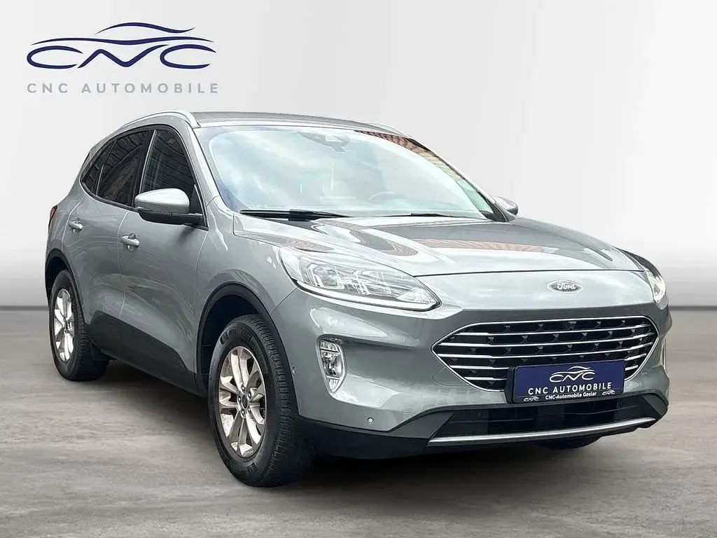 Gebraucht Ford Kuga Titanium 224 PS (164 kW) 2022 Silber SUV