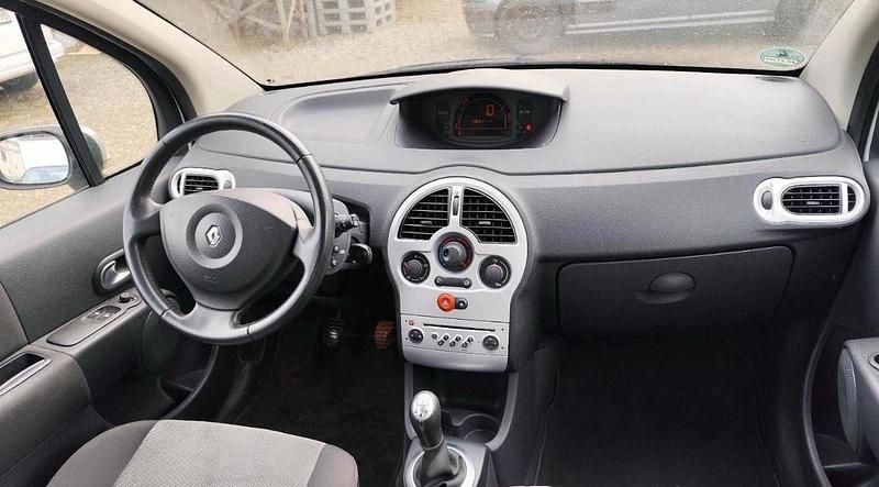 Gebraucht Renault Modus 75 PS (55 kW) 2006 Silber Van / Kleinbus