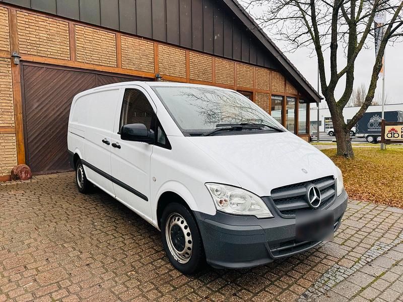 Weiß Gebraucht 2013 Mercedes Vito Van / Kleinbus | 6.990 € (Superpreis) - Bild 1/4