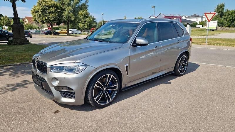 Grau Gebraucht 2017 BMW X5 M M Performance SUV | 39.899 € (Guter Preis) - Bild 1/4