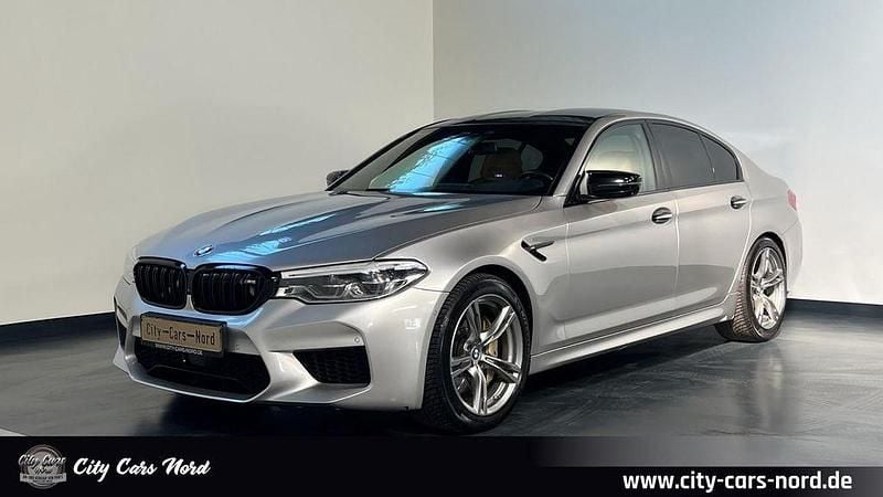 Grau Gebraucht 2018 BMW M5 Shadowline Limousine | 54.499 € (Superpreis) - Bild 1/4