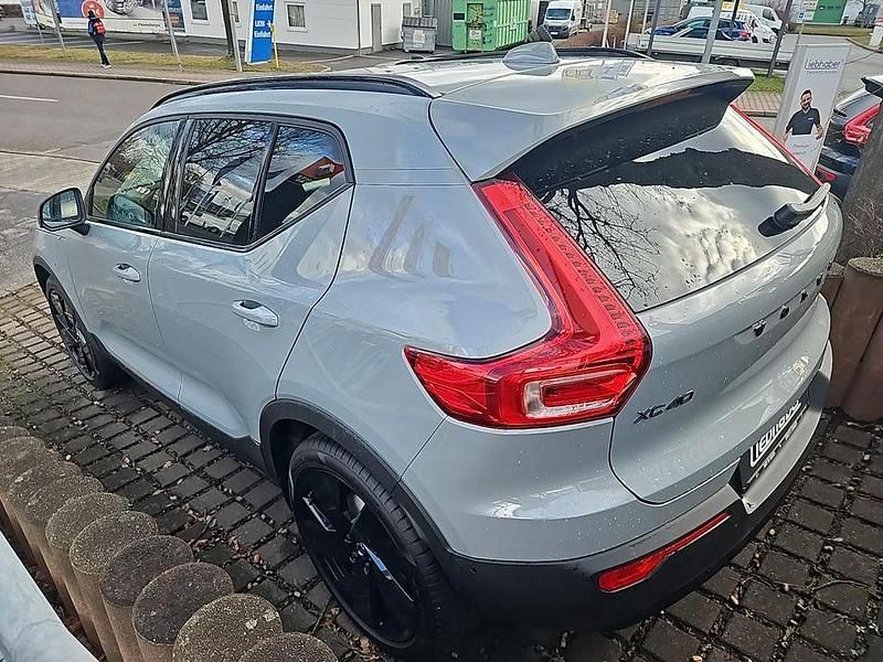 Gebraucht Volvo XC40 Plus 163 PS (119 kW) 2026 Grau SUV