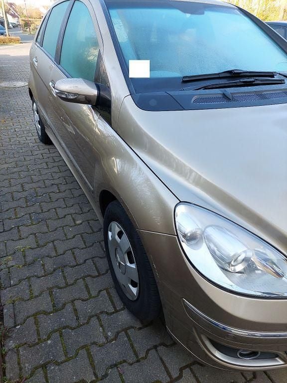 Gebraucht Mercedes B170 116 PS (85 kW) 2007 Gold Van / Kleinbus