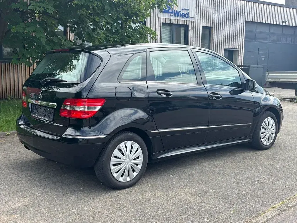 Gebraucht Mercedes B170 116 PS (85 kW) 2009 Schwarz Van / Kleinbus
