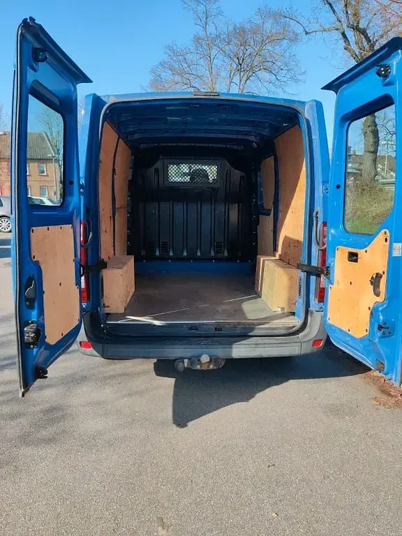 Usata Renault Master 110 CV (80 kW) 2017 Blu Furgone