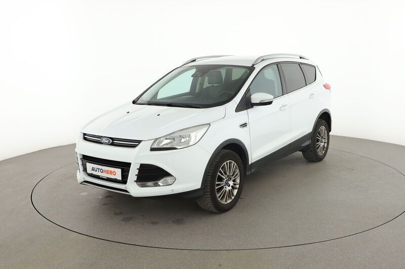 Weiß Gebraucht 2014 Ford Kuga Titanium SUV | 12.600 € (Guter Preis) - Bild 1/4