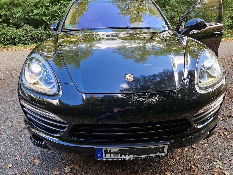 Schwarz Gebraucht 2014 Porsche Cayenne Platinum Edition SUV | 22.500 € (Superpreis) - Bild 1/4