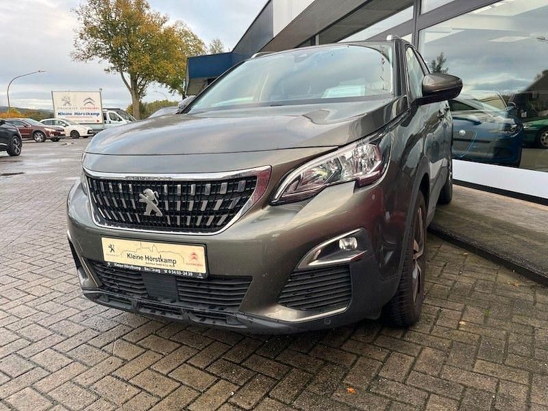 Grau Gebraucht 2018 Peugeot 3008 Active SUV | 15.290 € (Fairer Preis) - Bild 1/2