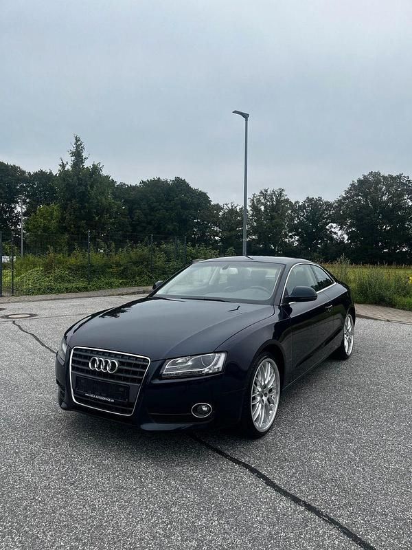 Blau Gebraucht 2009 Audi A5 Coupé | 5.900 € (Superpreis) - Bild 1/4