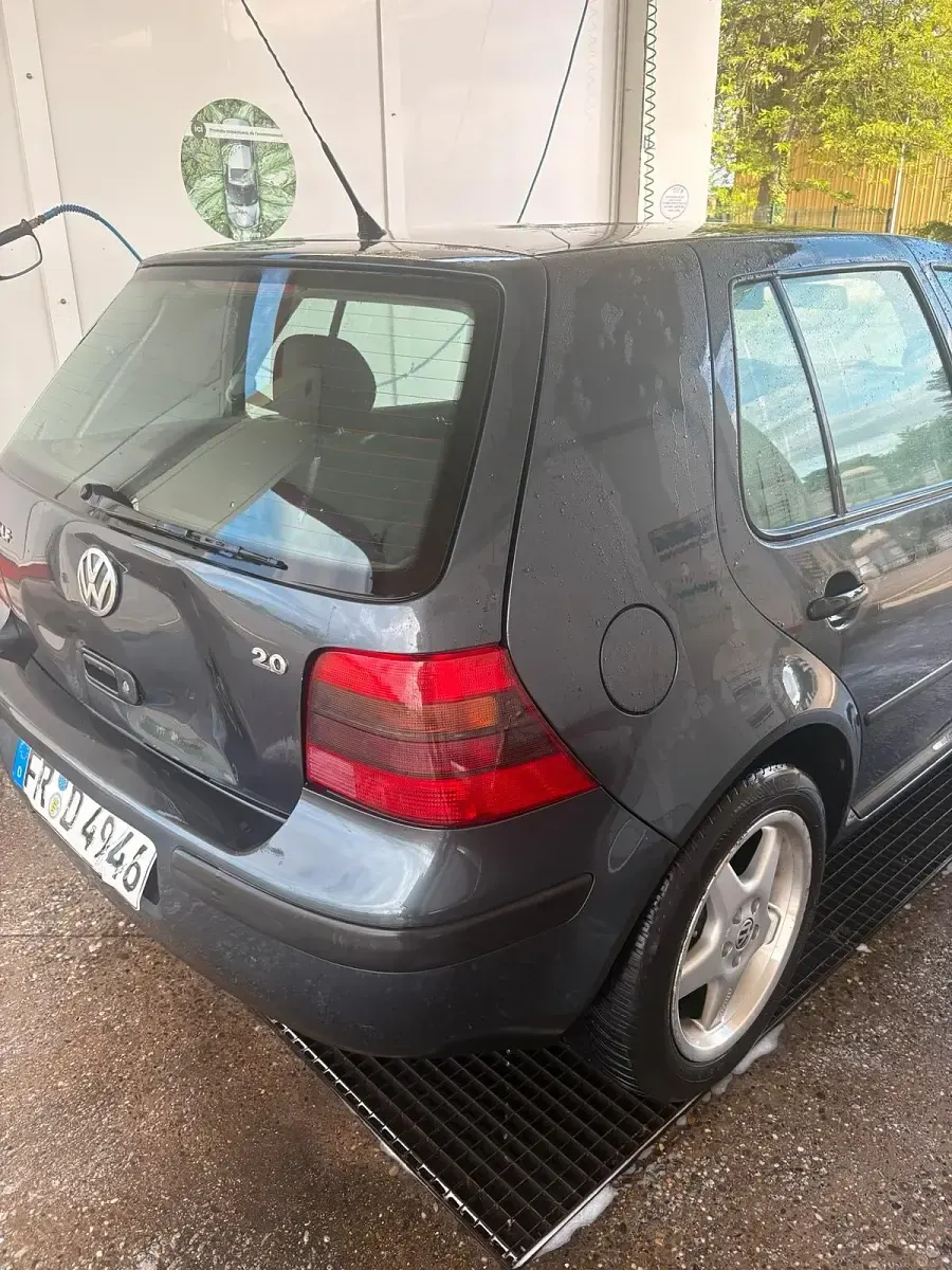 Gebraucht VW Golf IV 2001 Blau Limousine