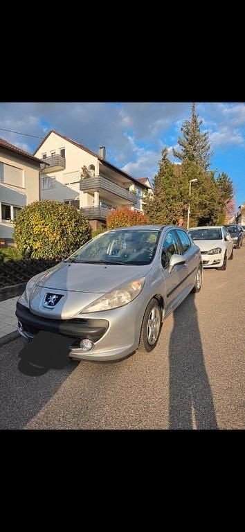 Gebraucht Peugeot 207 73 PS (53 kW) 2009 Silber Van