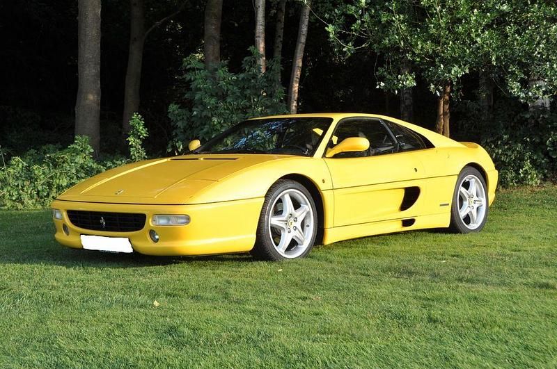 Gelb Gebraucht 1998 Ferrari F355 Coupé | 159.990 € - Bild 1/4