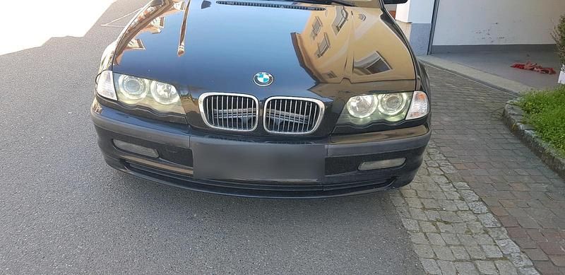 Second-hand BMW 320 170 CP (125 kW) 2001 Negru Berlinǎ