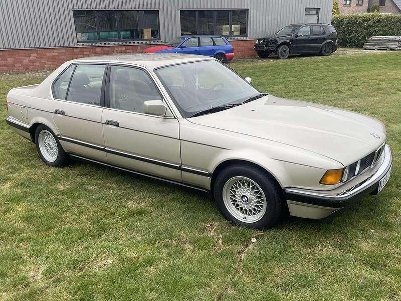 Gebraucht BMW 730 188 PS (138 kW) 1988 Limousine