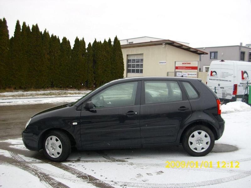 Gebraucht VW Polo 64 PS (47 kW) 2003 Schwarz Limousine