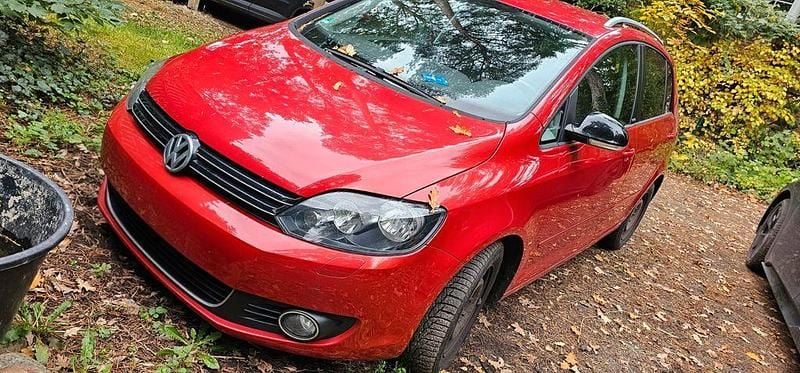 Rot Gebraucht 2011 VW Golf Plus Style Van / Kleinbus | 5.500 € (Fairer Preis) - Bild 1/4