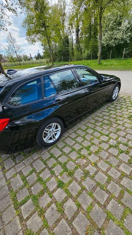 Gebraucht BMW 318 Sport Line 150 PS (110 kW) 2016 Schwarz Kombi