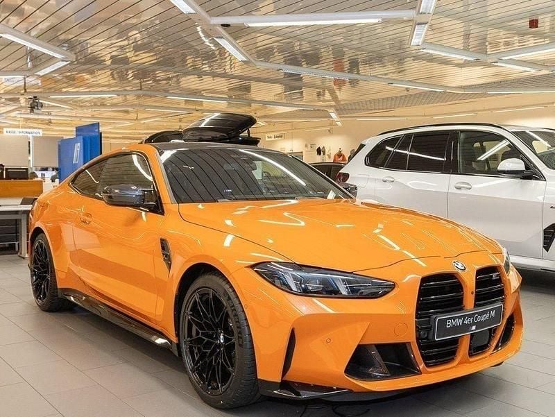 Neu BMW M4 Competition Edition 530 PS (389 kW) 2025 Orange Coupé
