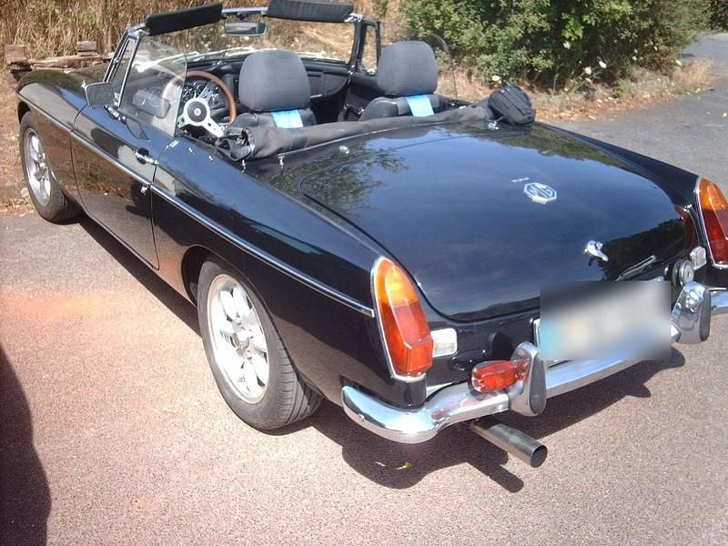 Gebraucht MG B 95 PS (69 kW) 1972 Schwarz Cabrio