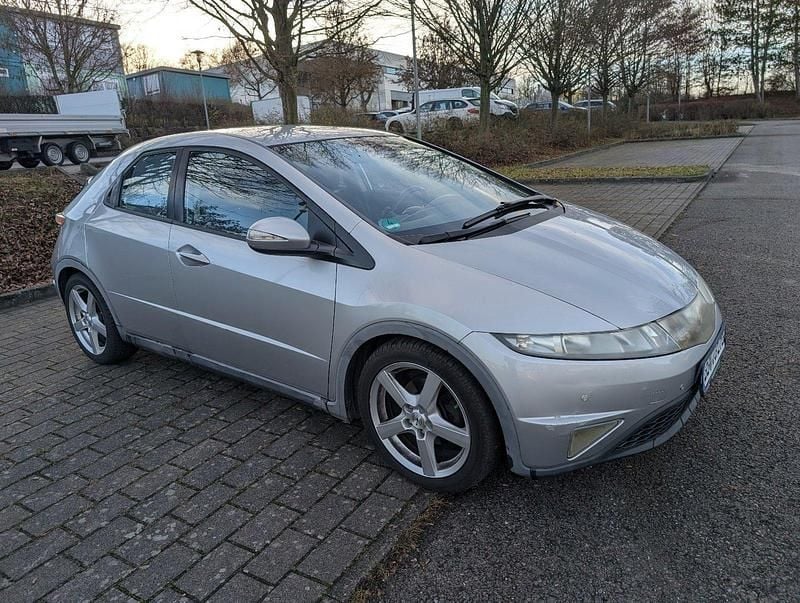Gebraucht Honda Civic 140 PS (102 kW) 2008 Silber Limousine