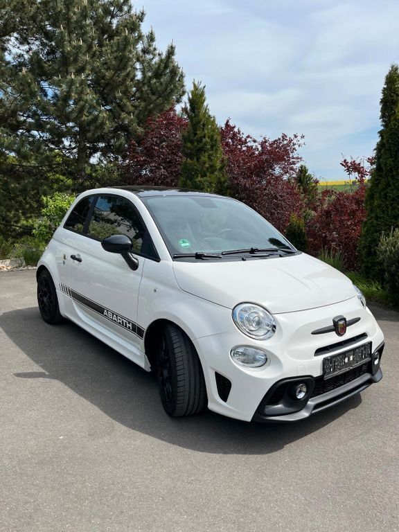 Weiß Gebraucht 2021 Abarth 595 Kleinwagen | 19.999 € (Guter Preis) - Bild 1/4