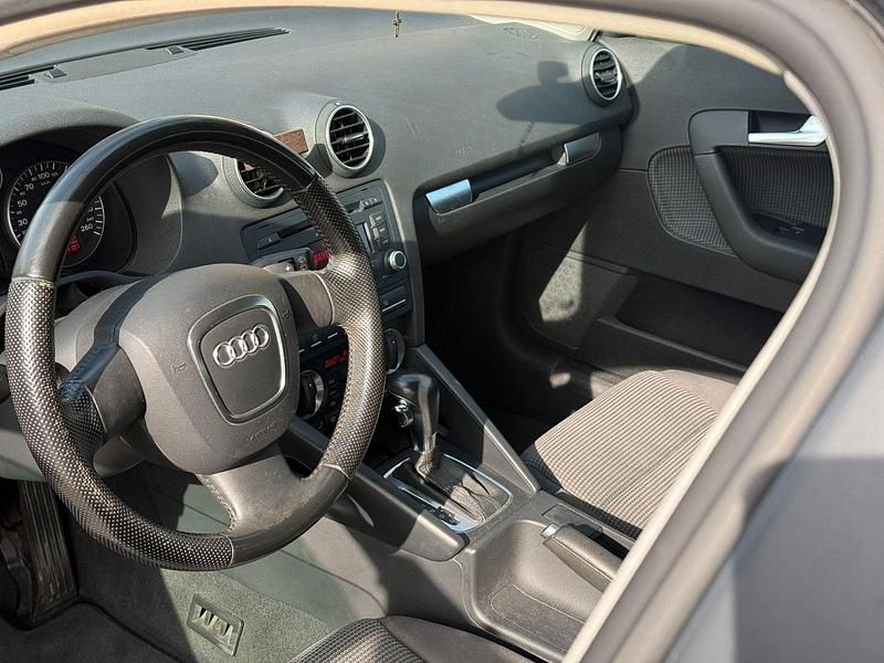 Second-hand Audi A3 140 CP (102 kW) 2007 Argintiu Hatchback